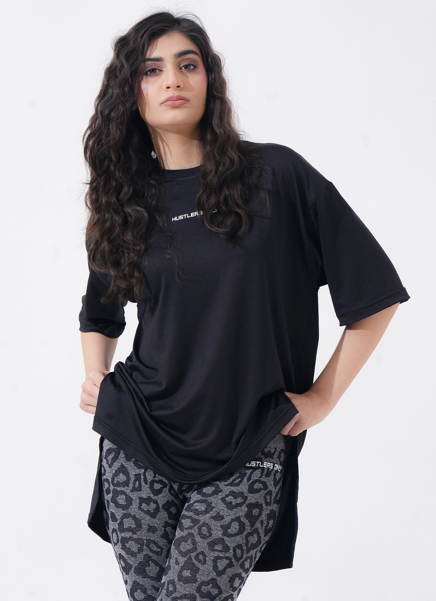 The Modest Top - Black