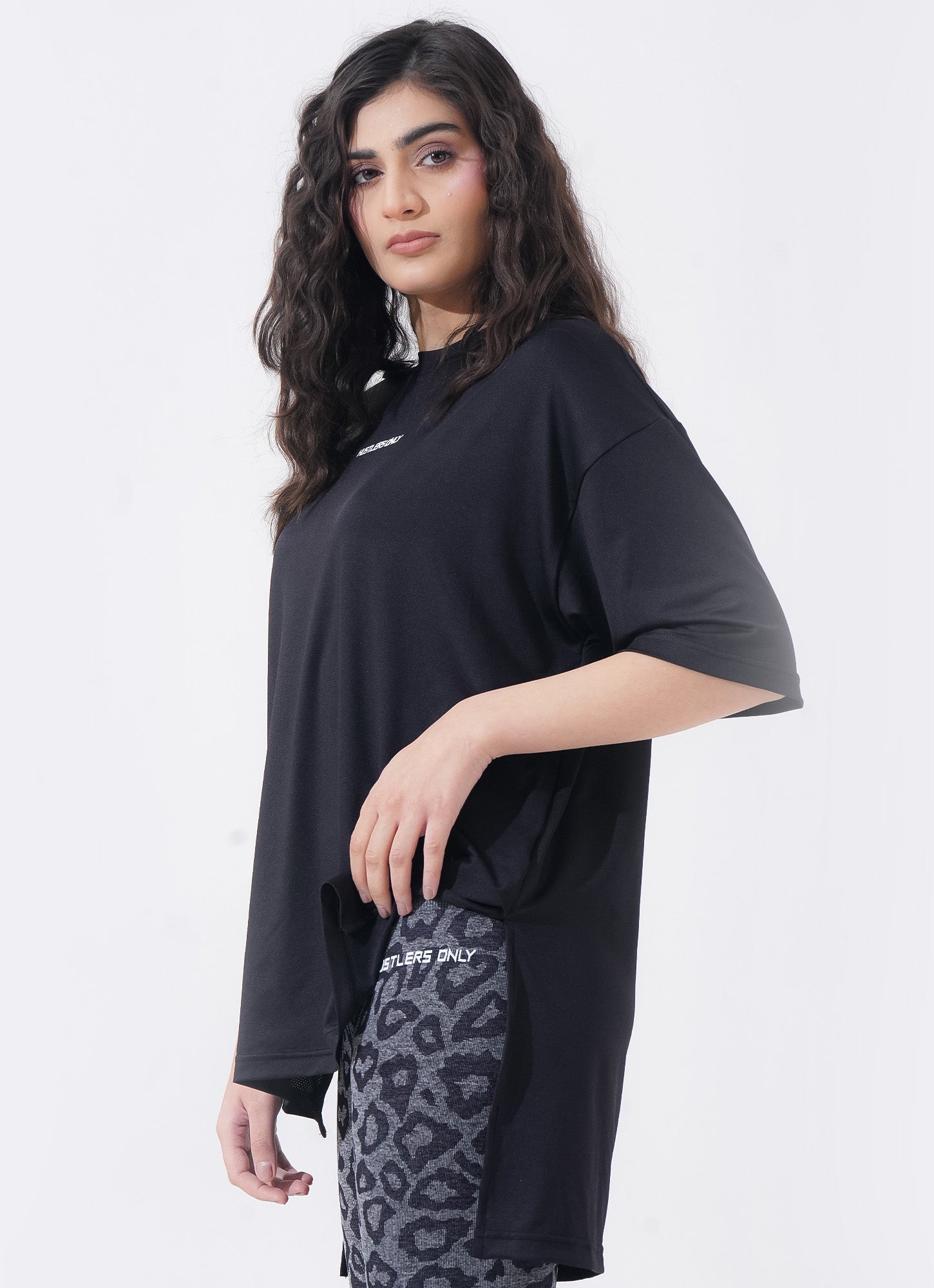 The Modest Top - Black