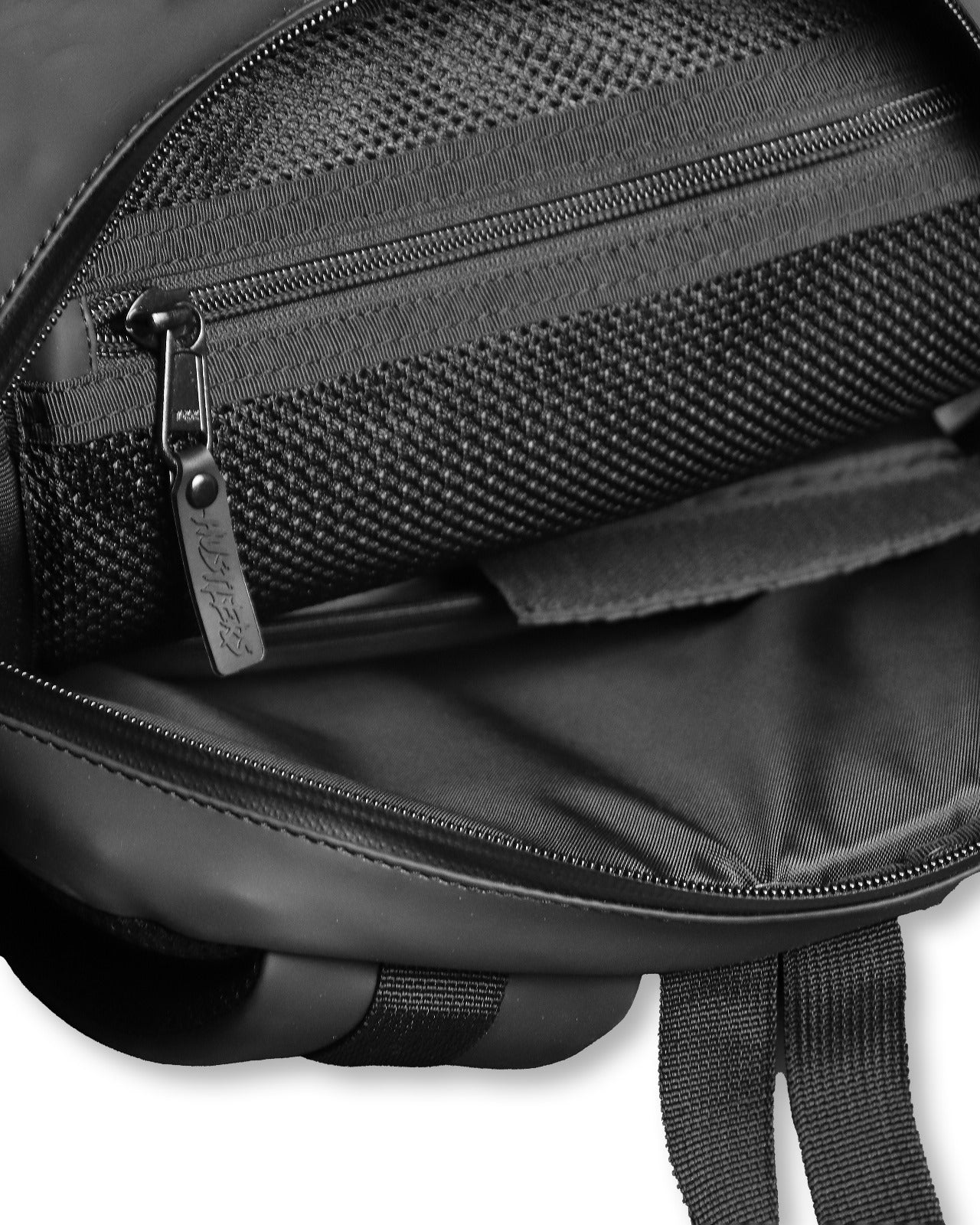 Iconic Backpack - Black